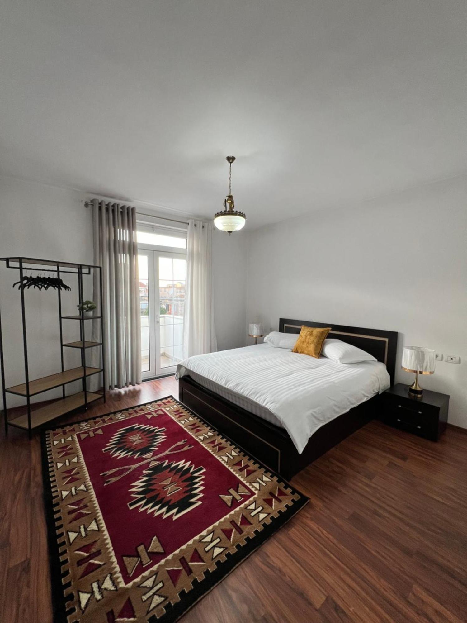 North Star Hostel Shkodër Dış mekan fotoğraf