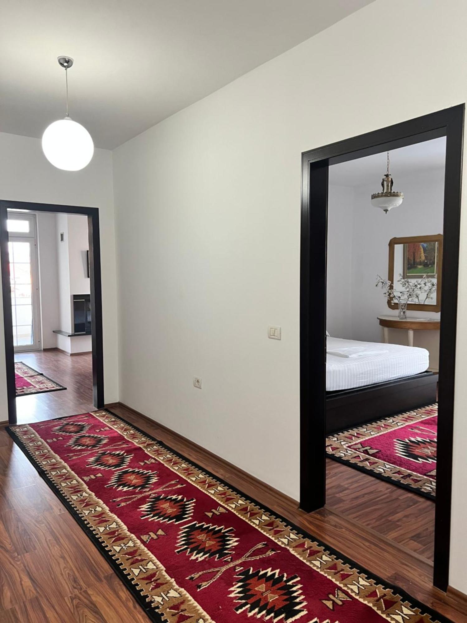 North Star Hostel Shkodër Dış mekan fotoğraf