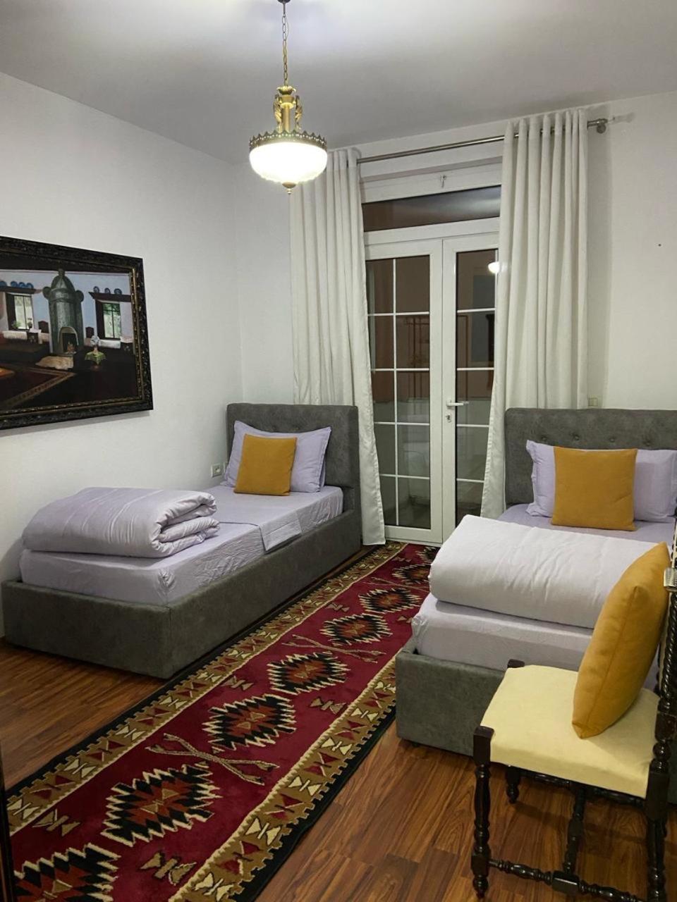 North Star Hostel Shkodër Dış mekan fotoğraf