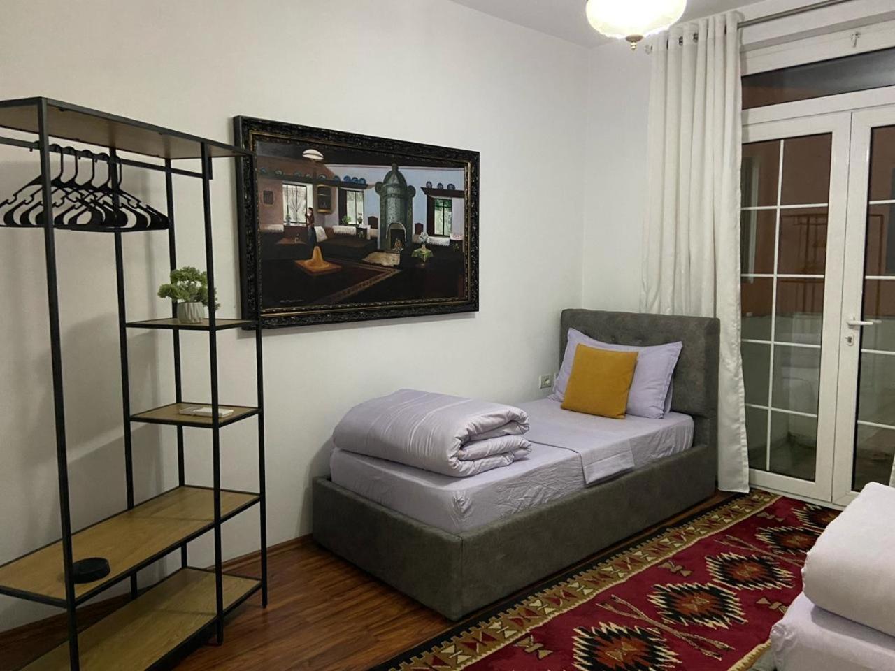 North Star Hostel Shkodër Dış mekan fotoğraf