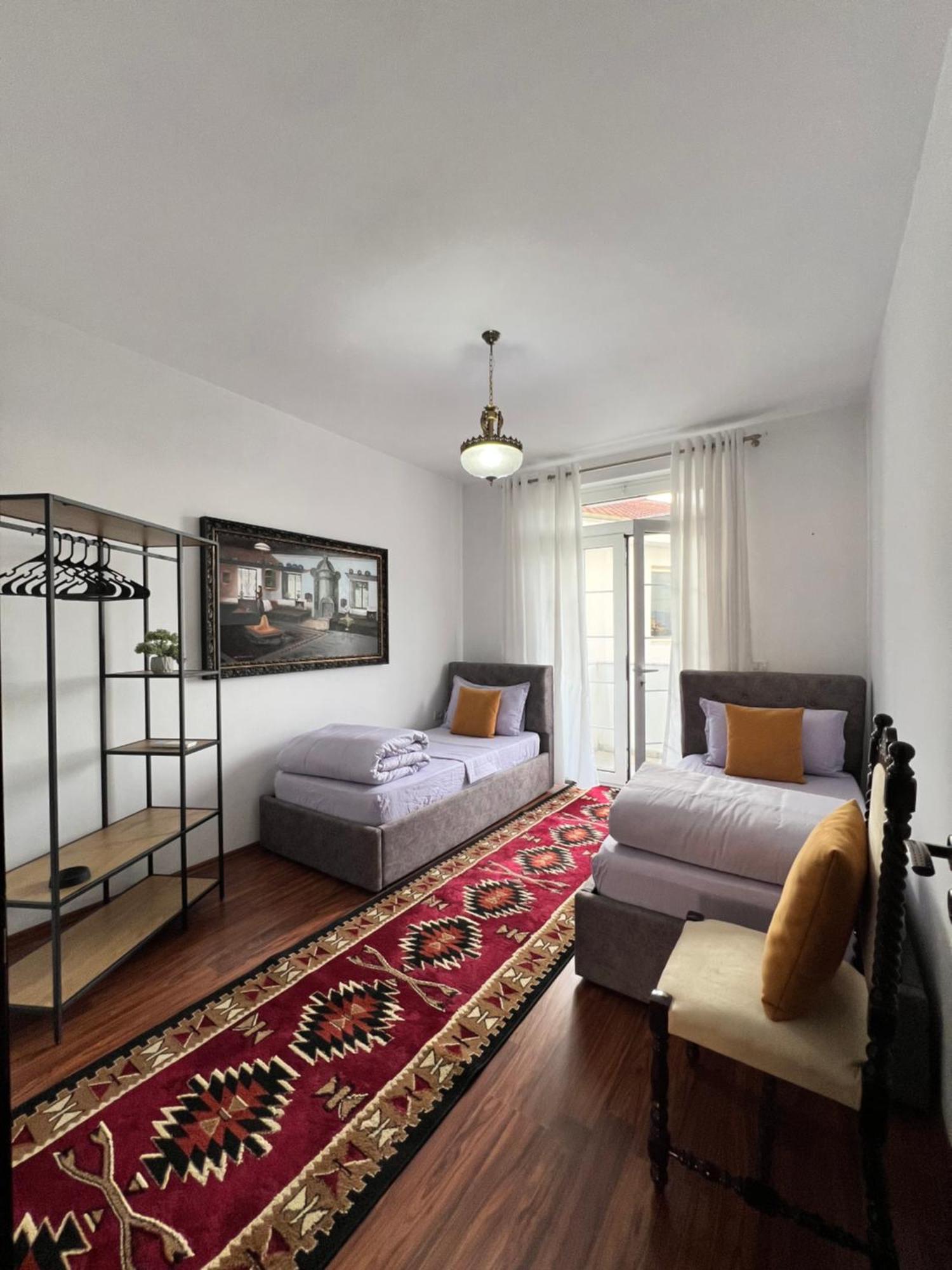 North Star Hostel Shkodër Dış mekan fotoğraf