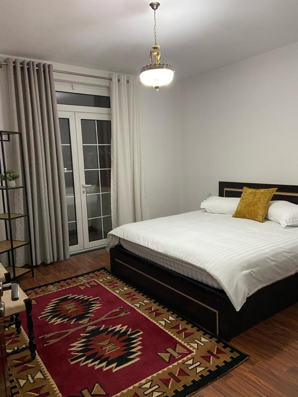 North Star Hostel Shkodër Dış mekan fotoğraf