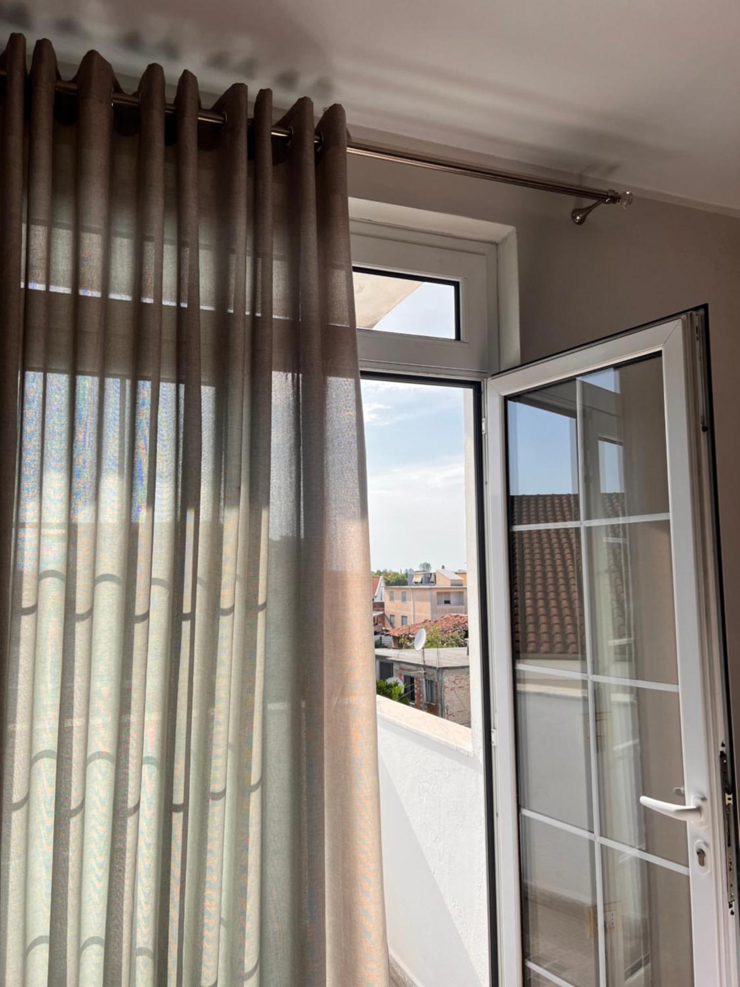 North Star Hostel Shkodër Dış mekan fotoğraf